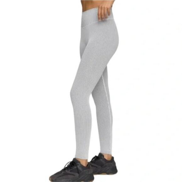 NEW Good American Women's Seamless Core Power‎ Legging White Gray Size 1/2 - Picture 1 of 15